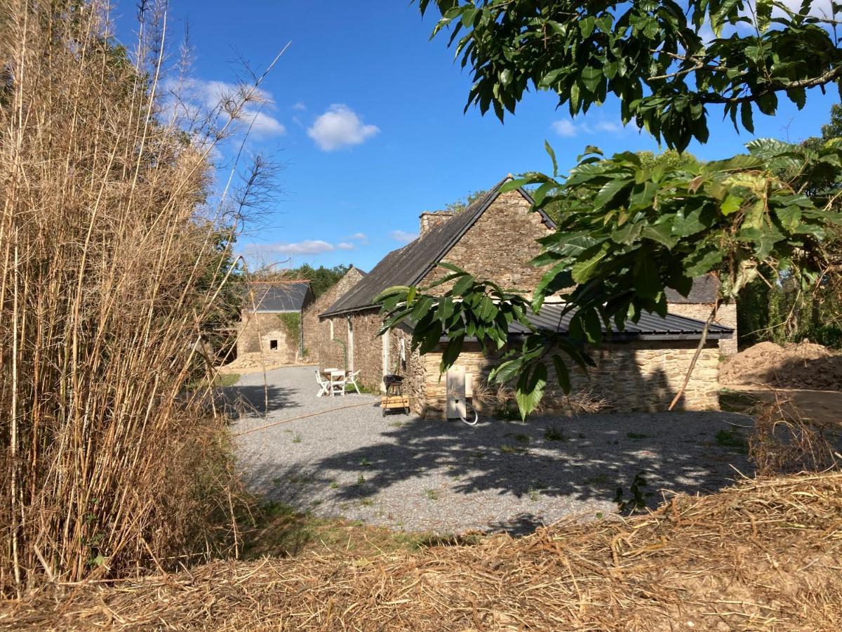 Jolie métairie d'une Seigneurie bretonne. Peaule Esterno foto